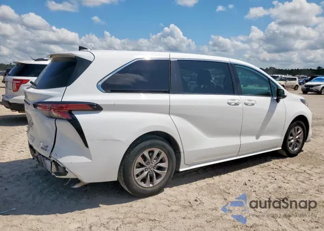 2022 Toyota Sienna Le from USA, damaged, VIN 5TDKRKEC3NS080153